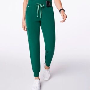 NWT FIGS Zamora Jogger Scrub Pants in Hunter Green